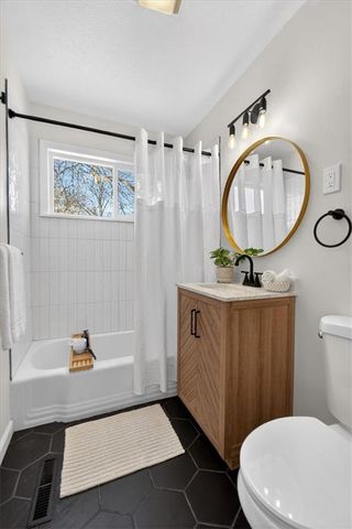 9210 Marsh Avenue, Kansas City, MO 64138