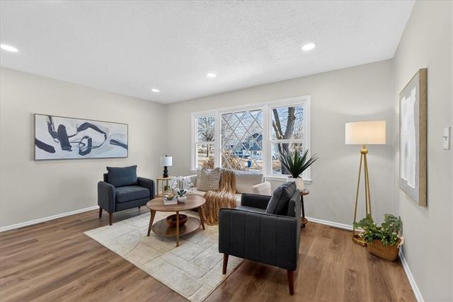 9210 Marsh Avenue, Kansas City, MO 64138