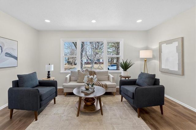 9210 Marsh Avenue, Kansas City, MO 64138