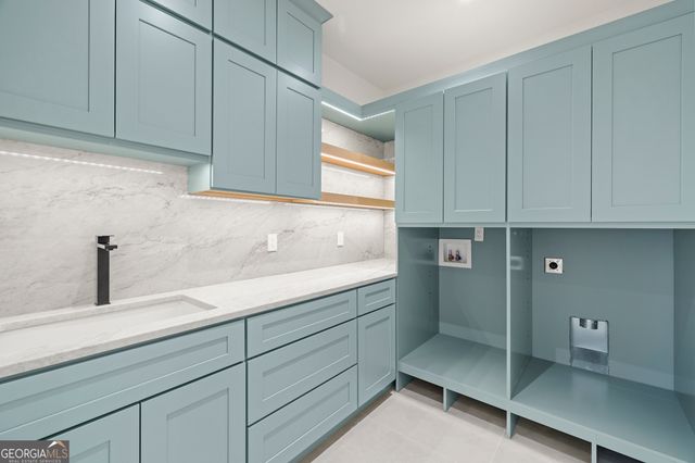 520 Heathmill Court, Milton, GA 30004