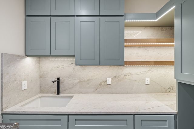 520 Heathmill Court, Milton, GA 30004