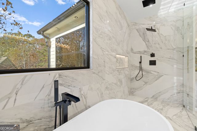 520 Heathmill Court, Milton, GA 30004