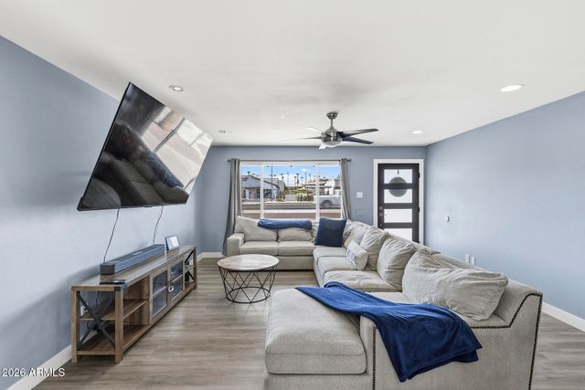 8137 E INDIAN SCHOOL Road, Scottsdale, AZ 85251