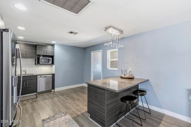 8137 E INDIAN SCHOOL Road, Scottsdale, AZ 85251