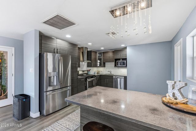 8137 E INDIAN SCHOOL Road, Scottsdale, AZ 85251
