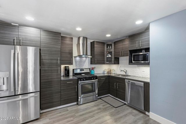 8137 E INDIAN SCHOOL Road, Scottsdale, AZ 85251