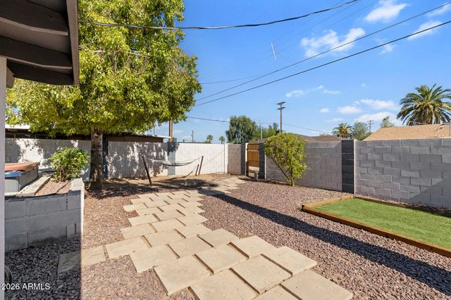8137 E INDIAN SCHOOL Road, Scottsdale, AZ 85251