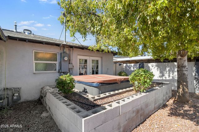 8137 E INDIAN SCHOOL Road, Scottsdale, AZ 85251