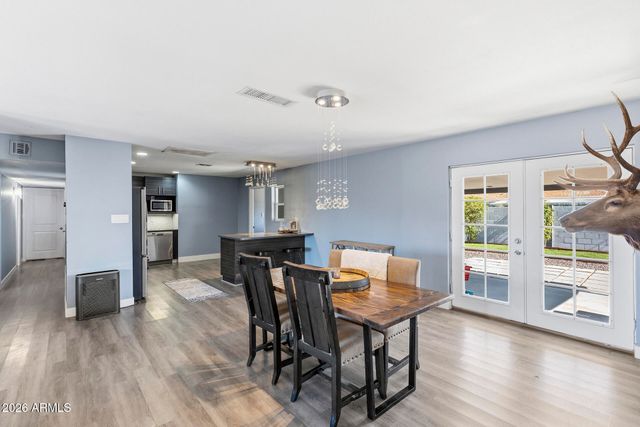 8137 E INDIAN SCHOOL Road, Scottsdale, AZ 85251