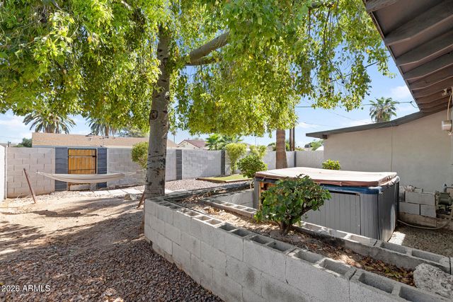 8137 E INDIAN SCHOOL Road, Scottsdale, AZ 85251