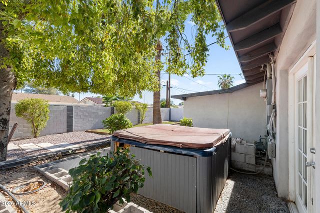 8137 E INDIAN SCHOOL Road, Scottsdale, AZ 85251