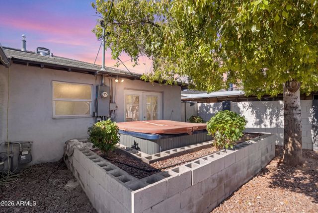 8137 E INDIAN SCHOOL Road, Scottsdale, AZ 85251