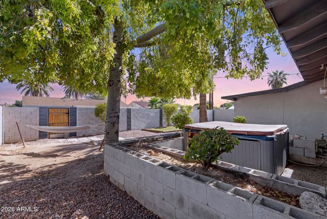 8137 E INDIAN SCHOOL Road, Scottsdale, AZ 85251