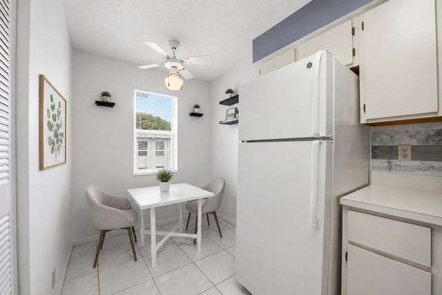 14898 Wedgefield Drive 208, Delray Beach, FL 33446