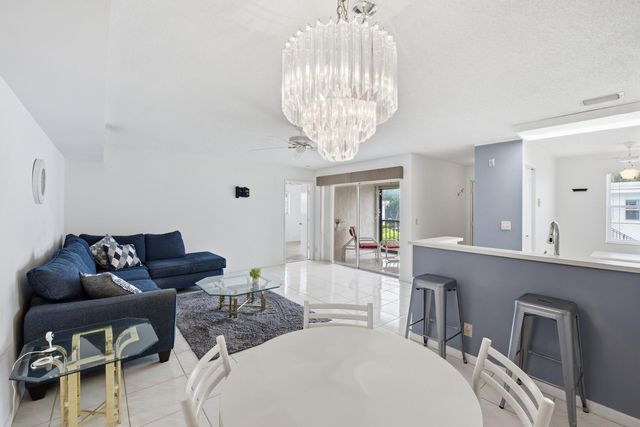 14898 Wedgefield Drive 208, Delray Beach, FL 33446