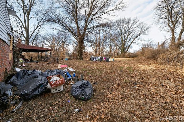 9859 Scottdale Drive, St Louis, MO 63136