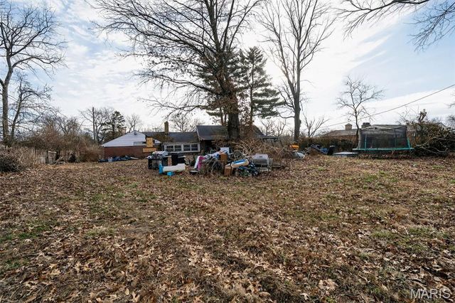 9859 Scottdale Drive, St Louis, MO 63136