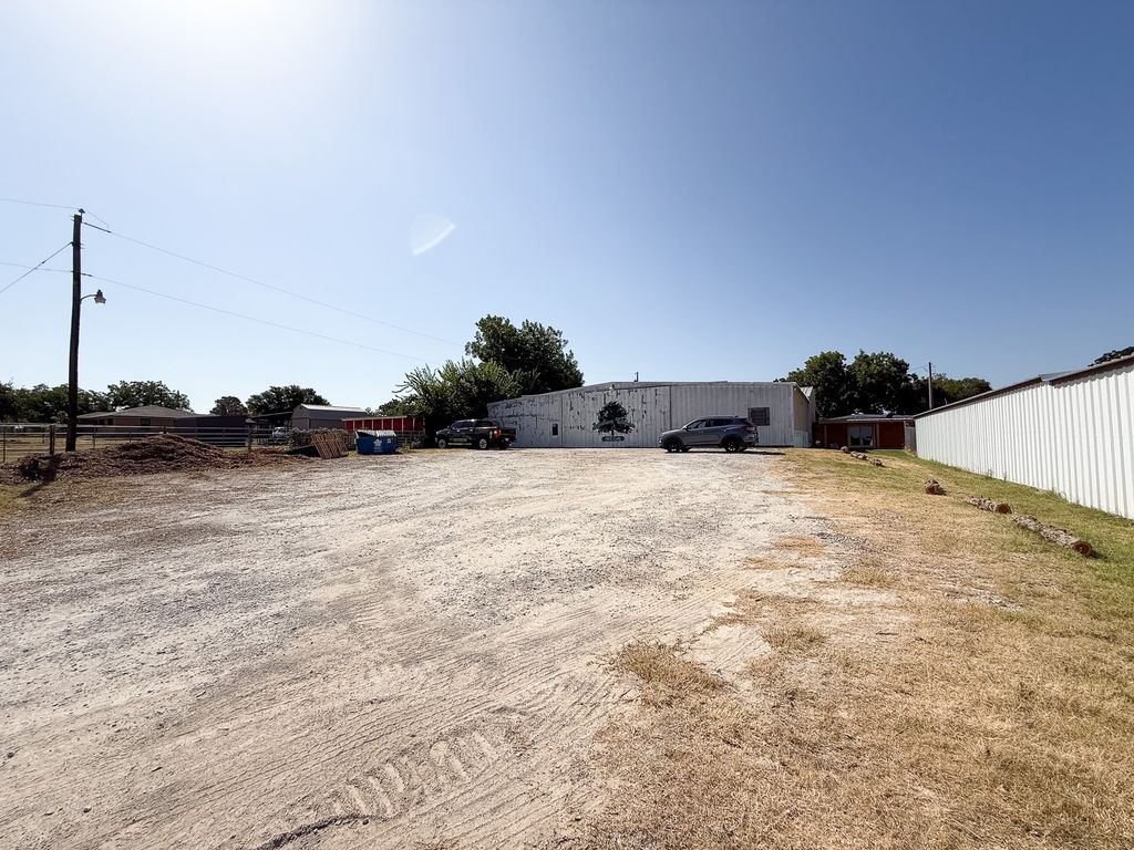 6612 Midway Road, Springtown, TX 76082 — photo 4
