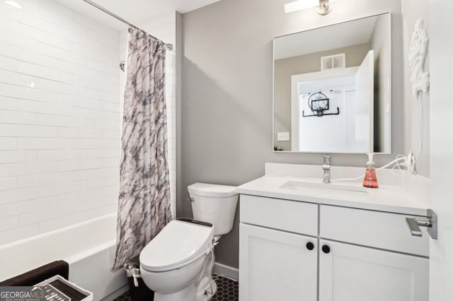 260 18th Street NW 10226, Atlanta, GA 30363