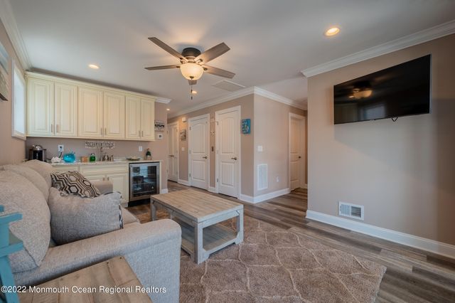 29 Fielder Avenue, Ortley Beach, NJ 08751