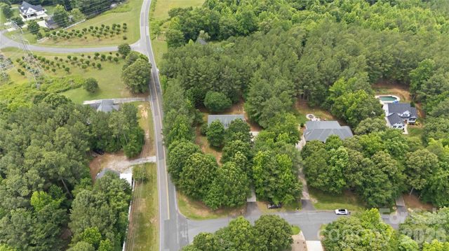 1603 Hunters Place Road, York, SC 29745