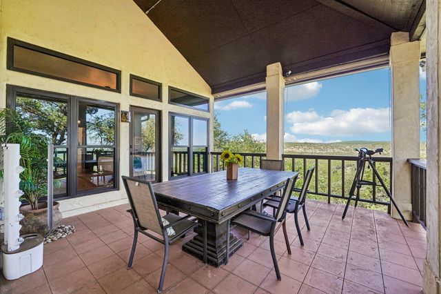 100 MESA DR, Wimberley, TX 78676