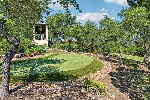 100 MESA DR, Wimberley, TX 78676