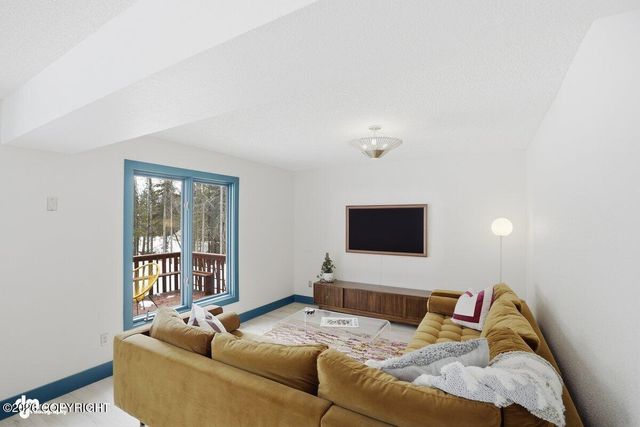 11000 Elmore Road, Anchorage, AK 99516