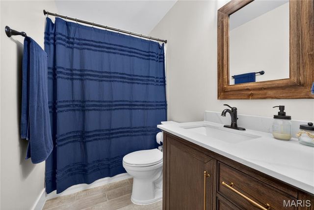 18 Locust Hills Court, O'fallon, MO 63366