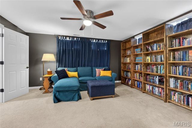 18 Locust Hills Court, O'fallon, MO 63366