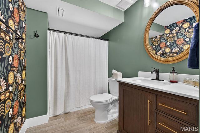 18 Locust Hills Court, O'fallon, MO 63366