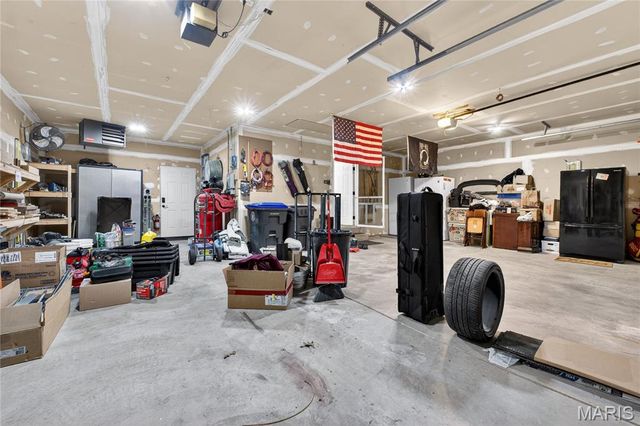 18 Locust Hills Court, O'fallon, MO 63366