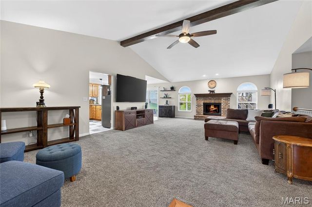 18 Locust Hills Court, O'fallon, MO 63366