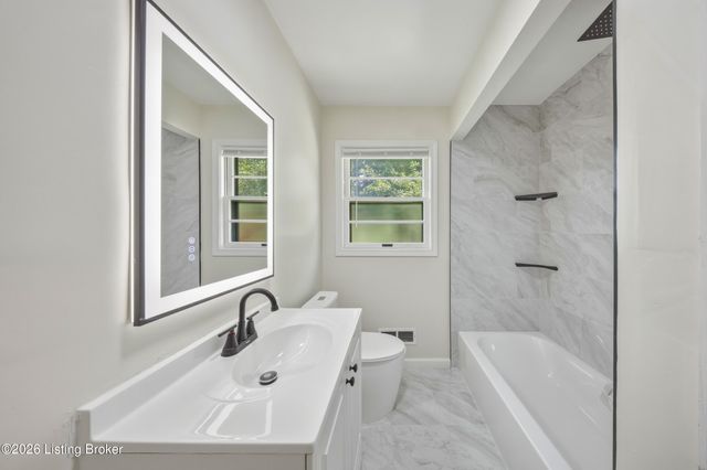 7803 Cedar Brook Dr, Louisville, KY 40219