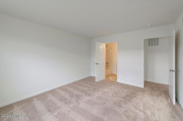 490 Mud Hen Dr, Shepherdsville, KY 40165