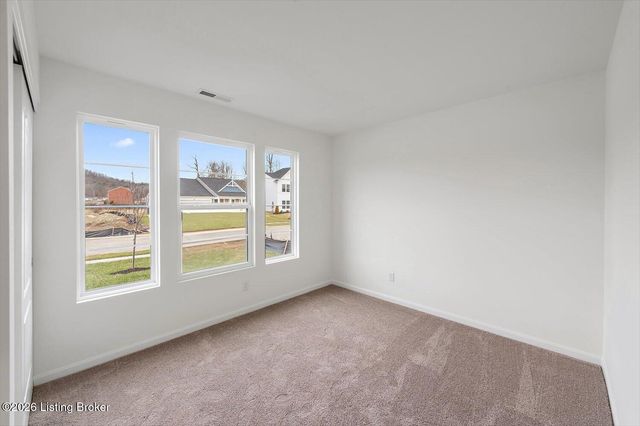 490 Mud Hen Dr, Shepherdsville, KY 40165