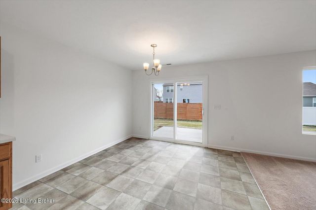 490 Mud Hen Dr, Shepherdsville, KY 40165