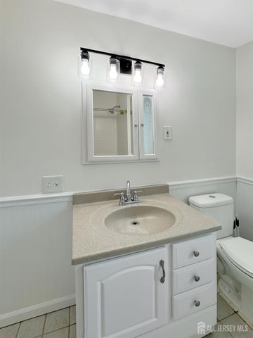 422 Main Street, Metuchen, NJ 08844