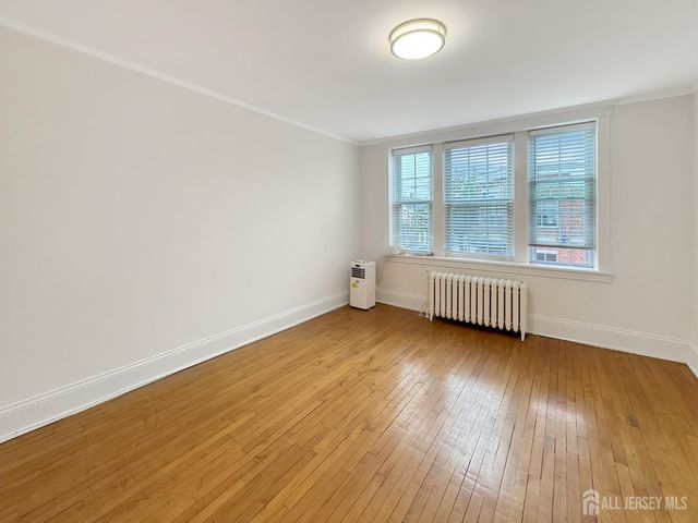 422 Main Street, Metuchen, NJ 08844