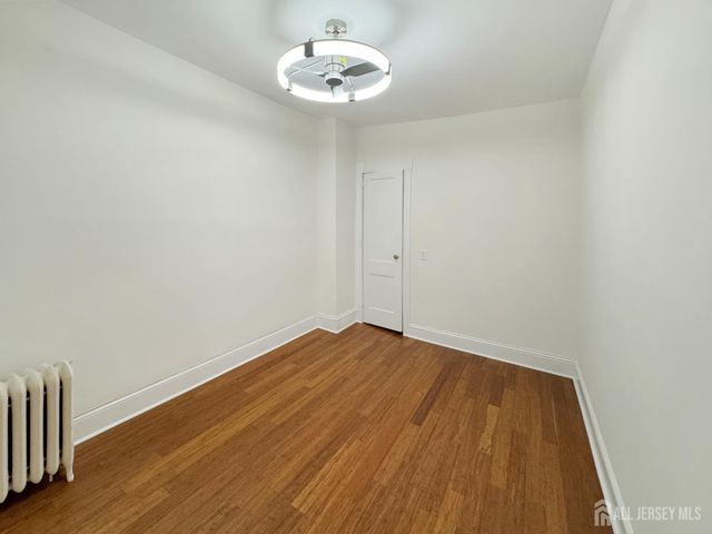 422 Main Street, Metuchen, NJ 08844