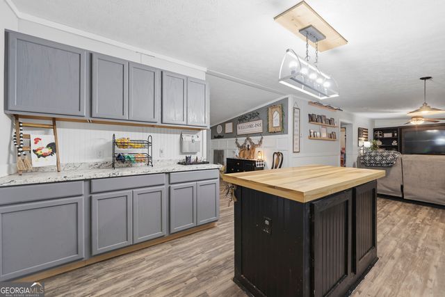 401 Possum Point Drive, Eatonton, GA 31024