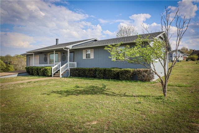 21 Appaloosa Drive, Holiday Island, AR 72631