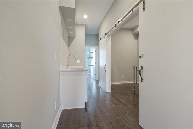 1939 S 6TH ST, Philadelphia, PA 19148