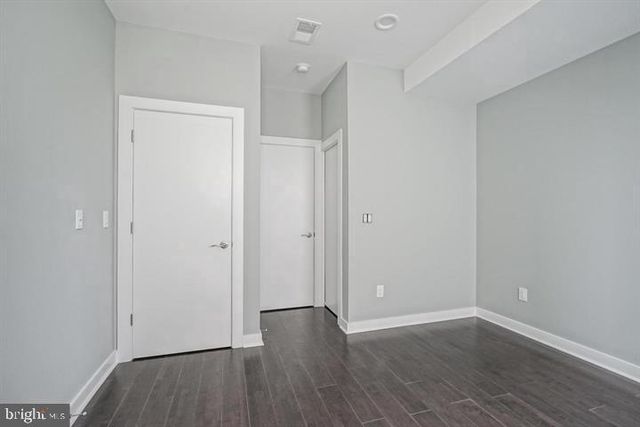 1939 S 6TH ST, Philadelphia, PA 19148