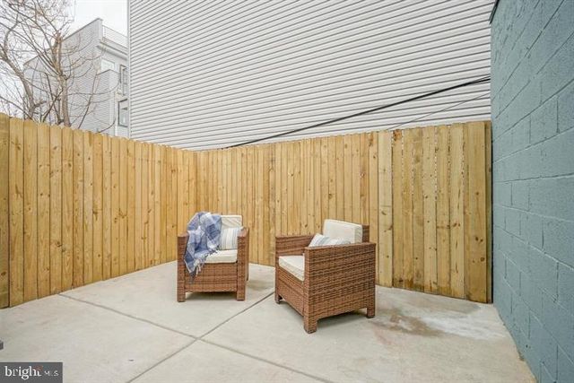 1939 S 6TH ST, Philadelphia, PA 19148