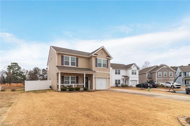 878 Bitting Hall Drive, Rural Hall, NC 27045