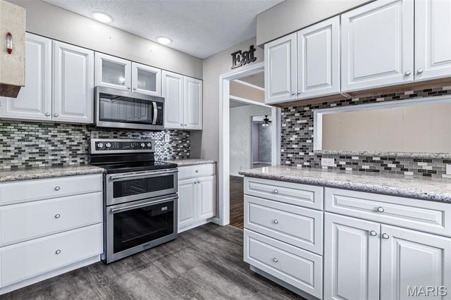 10179 Cherry Hill Lane, Potosi, MO 63664