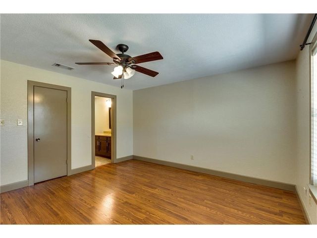 2921 Clover Lane, Euless, TX 76039