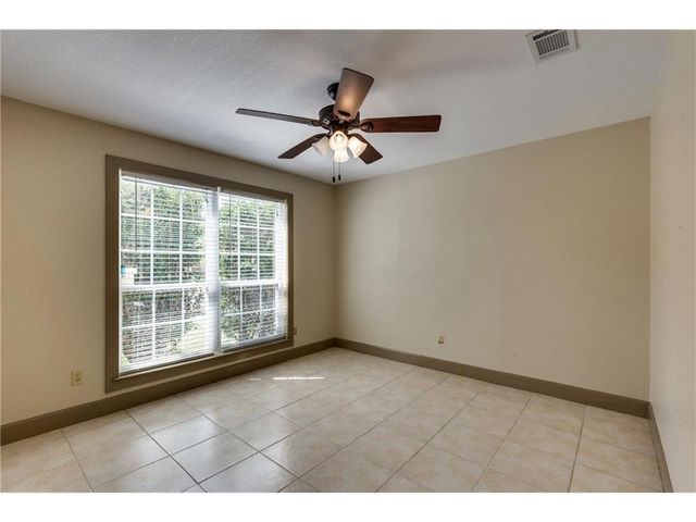 2921 Clover Lane, Euless, TX 76039