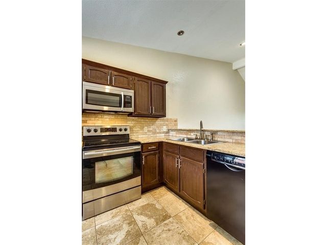 2921 Clover Lane, Euless, TX 76039